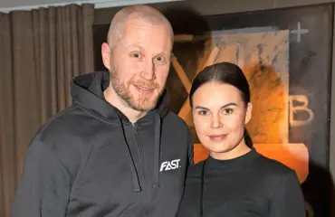 Selviytyjät-tähti Hannes Hyvönen ja fitness-rakas Netta: Hääjärjestelyt jäihin!