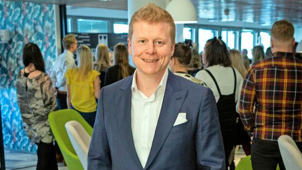 Sampo Kaulasen Minttu-vaimo joutui sairaalaan – ”Tarvitsisimme kahdenkeskistä aikaa!” Sampo Kaulanen tarvitsee kahdenkeskistä aikaa Minttu-vaimonsa kanssa.