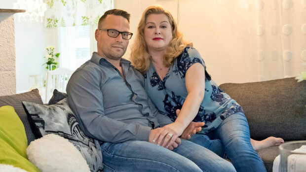 Tarja Smuran avioero raukesi: ”Iloitsen erityisesti lasten takia!” Tarja Smuran ja Markus Haapasalon avioero raukesi.