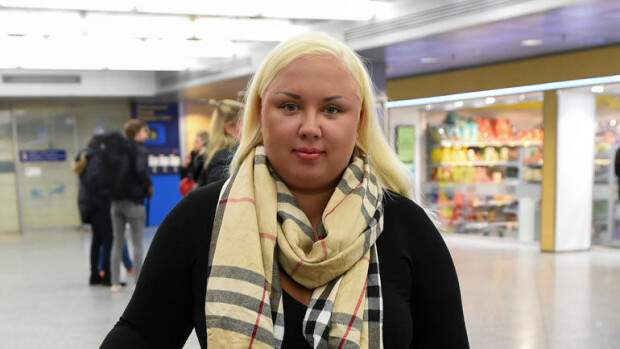 Porttikielto kantakapakkaan! Henna Kalinainen jätti oluet maksamatta! Henna Kalinainen sai porttikiellon.