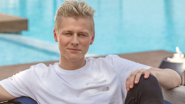 Temptation Island Suomessa päädyttiin samaan sänkyyn: ”Sä olet tietyllä tapaa tiedottamassa tilassa…” tis-juho