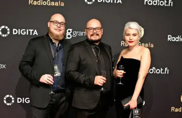 Tammikuussa menehtyneet radiojuontaja Sari Seppälän Bertta-tytär ikävöi äitiään: ”Välillä unohdan surun”