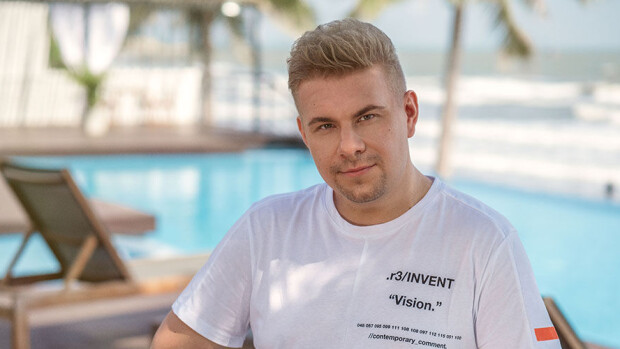 Sönkötystä ja lattian takomista nyrkein Temptation Island Suomessa! Iiro ottaa tukevat jurrit: ”Mä oon selvinnyt niin monesta…” iiro