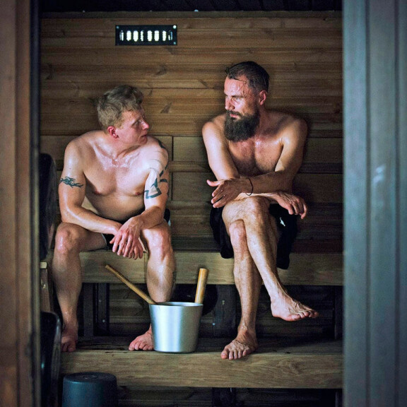 Sampon hengitysmentori Arttu ei ole ollut vuosiin sairas. – Haluan, että myös muut löytävät keinon terveysongelmiin. Toivon, että pystymme poistamaan Suomesta sairaudet, Sampo sanoo. Sampon hengitysmentori Arttu ei ole ollut vuosiin sairas. – Haluan, että myös muut löytävät keinon terveysongelmiin. Toivon, että pystymme poistamaan Suomesta sairaudet, Sampo sanoo.