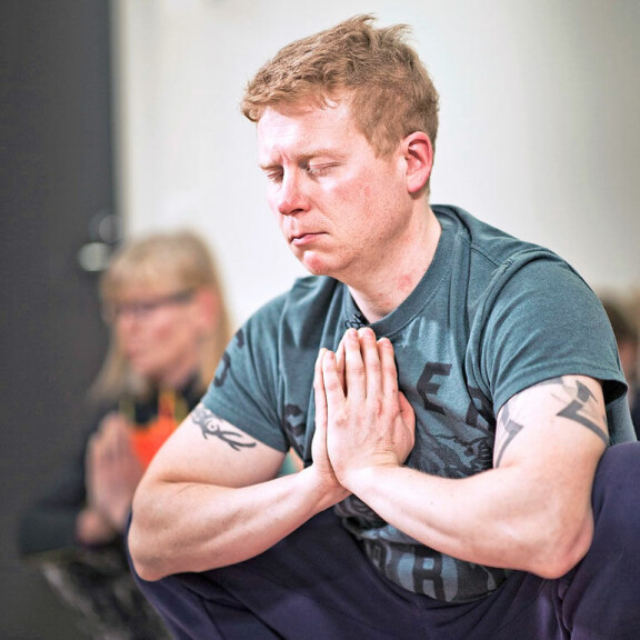 Hengitysharjoituksissa on viitteitä niin joogasta kuin meditaatiossa, joissa oikeaoppinen hengitys on tärkeässä roolissa. Hengitysharjoituksissa on viitteitä niin joogasta kuin meditaatiossa, joissa oikeaoppinen hengitys on tärkeässä roolissa.