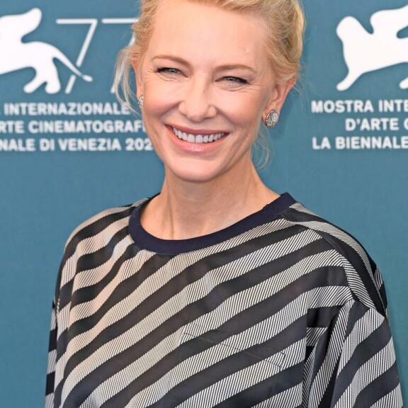 Näiden kaunotarten suudelmista voi vain haaveilla! Tunnistatko Hollywood-tähdet pelkän suun perusteella? Cate