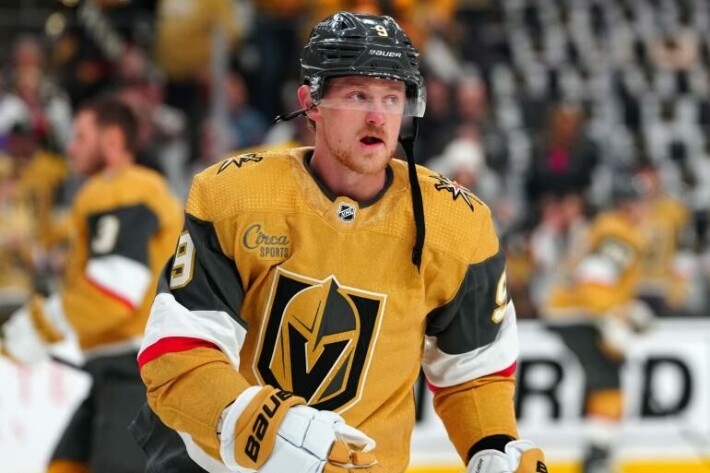 Vegas Golden Knightsin supertähti Jack Eichel pelasi yliopistossa Ahdin rinnalla. Vegas Golden Knightsin supertähti Jack Eichel pelasi yliopistossa Ahdin rinnalla.