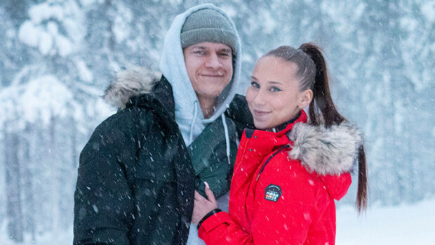 No nyt on jo härskiä! Varattu Henkka ja sinkku-Joanna yltyvät vauhdikkaaseen seksisessioon muiden silmien edessä Temptation Islandissa: 'Sieltä alkoi kuulua kaikenlaista voihkintaa...' Temptation Island Suomi Henkka Joanna