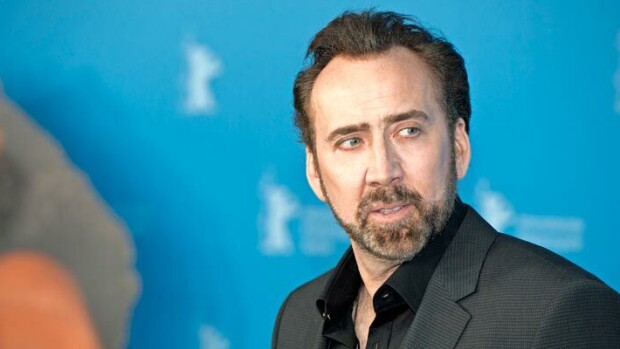 Nicolas Cage kiistää olevansa vanha verenimijä – salaliittoteoriat piinaavat supertähtiä Nicolas Cage