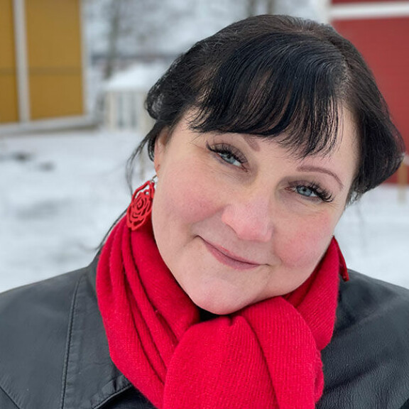 Uudet Maajussit tulevat! Katso tästä esittelyt uusista rakkautta etsivistä Maajussille morsian -ohjelman maajusseista Maajussi-Jaana