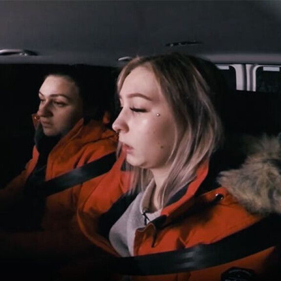 TIS-Extra: Miranda järkyttyy iltanuotiovideon jälkeen: 'Tää on mulle ihan v**un liian raskasta henkisesti' Temptation island suomi Miranda mirkku, Sonya
