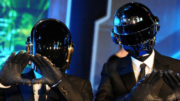 Suosittu duo ilmoitti suru-uutisesta omintakeisella tyylillään - Daft Punk lopettaa lähes 30 vuoden jälkeen daft punk