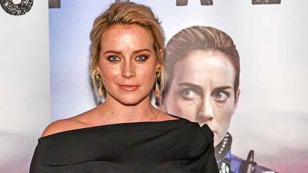 Poliisikaunotar Iina Kuustosen hyytävä paljastus Ivalo-sarjan kuvauksista! Iina Kuustonen