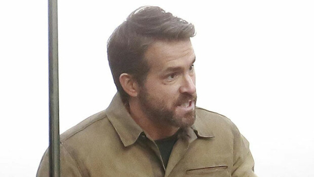 Näyttelijäkomistuksen lastenohjelmaesiintyminen muuttui törkyiseksi vitsiksi – kolo oli liian tiukka Ryan Reynoldsille: ”käytit väärä reikää?” ryan reynolds