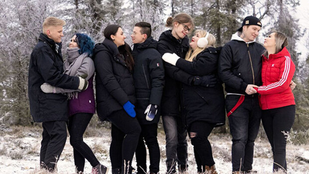 Nämä varatut testaavat parisuhdettaan Temptation Island Suomessa - mukana transsukupuolinen Mitte TIS