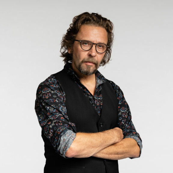 Kuka heistä on myyrä? Tässä ovat ruutuihin palaavan seikkailuohjelman julkkiskilpailijat! ilarijohanson