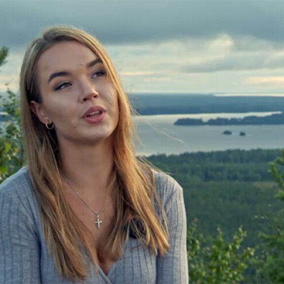 Kaikkien aikojen tuskallisimmat TIS-unelmatreffit? Amalia ei viihdy sinkku-Veikan seurassa ja täräyttää suorat sanat: 'On pakko myöntää, että...' TIS