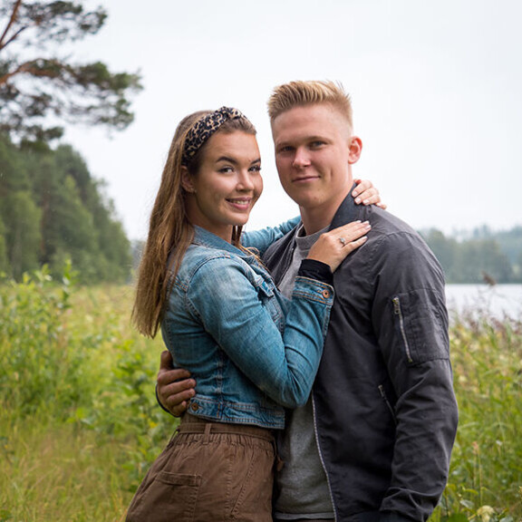 Varatut naiset tekevät viimeiset treffivalinnat Temptation Island Suomessa - nämä sinkkumiehet lähtevät viettelemään naisia unelmatreffeille! TIS