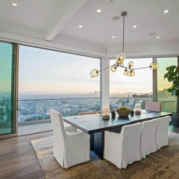 Nicole Scherzinger myy hervotonta luksuslukaaliaan: hintapyyntö yli 6,7 miljoonaa euroa - katso kuvat! 10