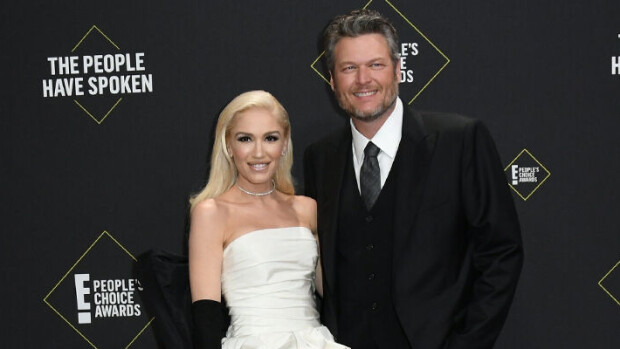 Gwen Stefani ja Blake Shelton menivät kihloihin - ökysormuksen arvo yli puoli miljoonaa dollaria! Gwen ja Blake