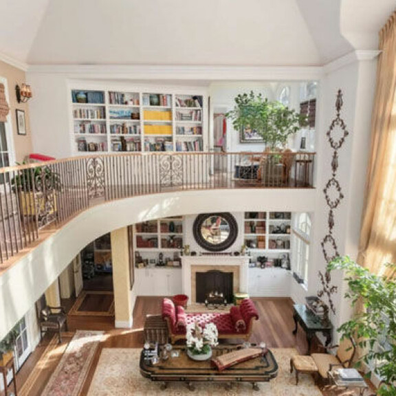 Rokkilegenda Gene Simmons myy ökykartanoaan: lukaalin hinta on lähes 19 miljoonaa - katso kuvat 9