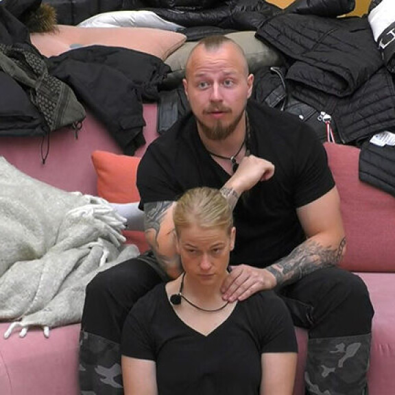 Mitä ihmettä?! BB-Arttu haluaa myydä seksiä: 'Pikapano 200 euroa, miehille tuplahinnat' Arttu