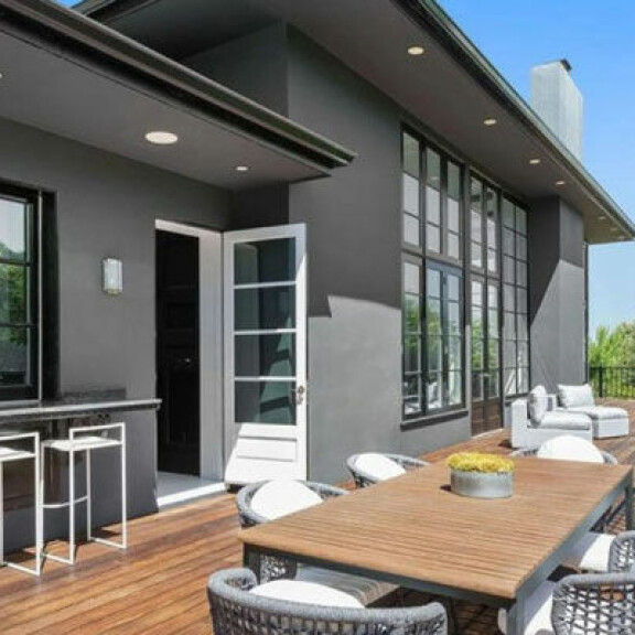 Calvin Harris myi Hollywood-lukaalinsa laulajakaunottarelle: dj-tähti tienasi kämpästä peräti 4,3 miljoonaa euroa - katso kuvat hulppeasta talosta! 6