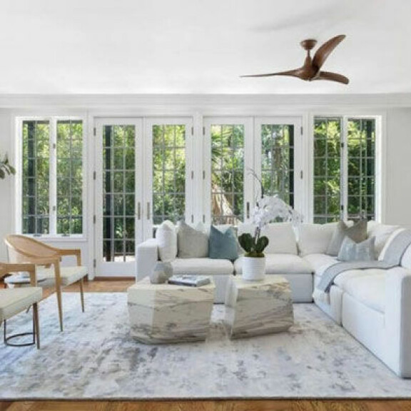 Calvin Harris myi Hollywood-lukaalinsa laulajakaunottarelle: dj-tähti tienasi kämpästä peräti 4,3 miljoonaa euroa - katso kuvat hulppeasta talosta! 12