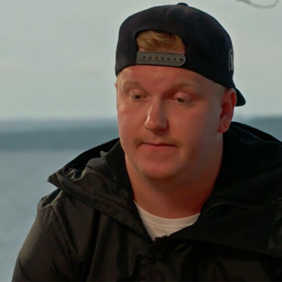 Jussi on jo ennen videon katsomista melko huolestunut videon sisällöstä. Jussi