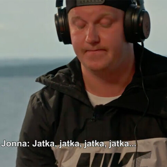 Jonnan petitouhut olivat järkyttävää katseltavaa Jussille. Miehen ilmeet videon katsomisen aikana kertovat kaiken. Jussi