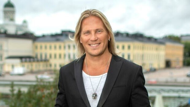 Pettäjiä ja petettyjä Temptation Island Suomessa grillaava Sami Kuronen: Kuvausten jälkeen paiskataan kättä! Sami Kuronen