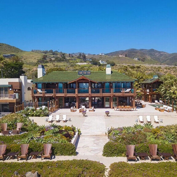 Näyttelijä Pierce Brosnan myy yli 85 miljoonan euron unelmakotia: haluaa eroon rantalukaalistaan - katso kuvat! Pierce Brosnan talo