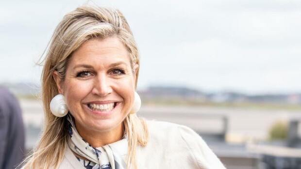 Kuningatar tarttui pullasutiin! Maxima sai osakseen makeat naurut – kuva! Maxima