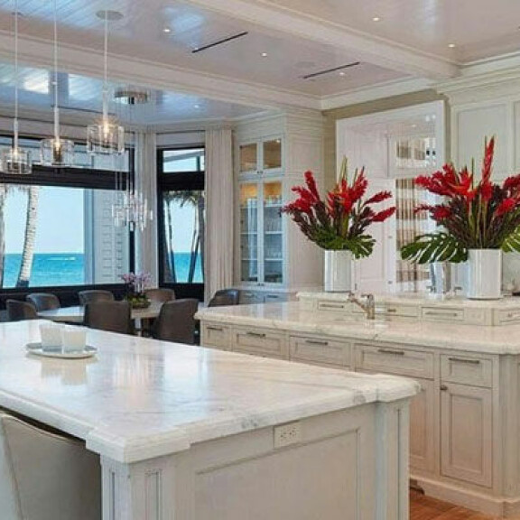 Tiger Woodsin ex-vaimo Elin Nordegren myy massiivista kartanoaan: luksuslukaalilla hintaa yli 23 miljoonaa - katso hulppeat kuvat! 15