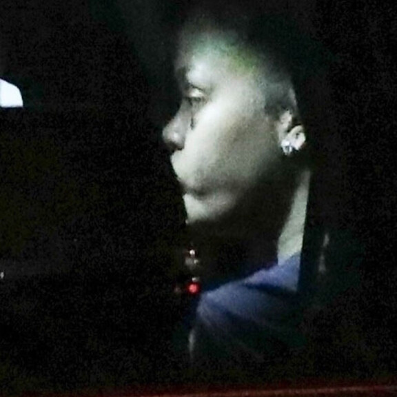 Rihanna teloi kasvonsa kaaduttuaan sähköpotkulaudalla - pysäyttävät kuvat tallentuivat paparazzin kameraan Rihanna