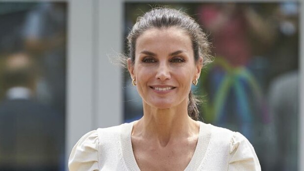 Painosti ex-kuningas Juan Carlosin maanpakoon! Espanjan kuningatar Letizia yrittää pelastaa Espanjan monarkian! Letizia