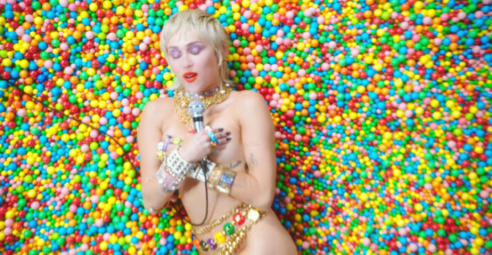 Miley cyrus musavideo