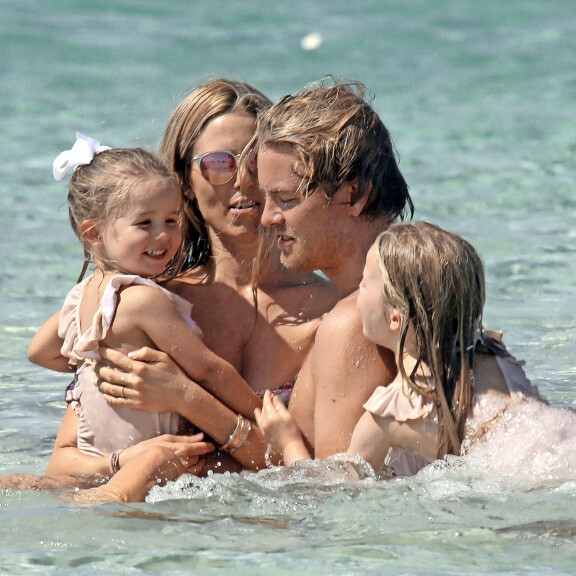 Olisitko arvannut? Nico Rosberg tubettaa ja vierailee vuosittain nudistisaarella! Nico