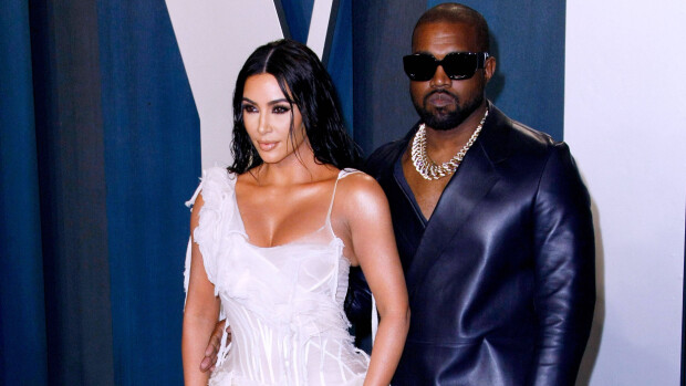 Amerikkalaisilla on sittenkin mahdollisuus äänestää Kim Kardashian ensimmäiseksi naiseksi! Kanye West palasi rytinällä presidenttipeliin - puhui pornosta ja teki tahdittoman paljastuksen vaimostaan! Kim Kardashian Kanye West