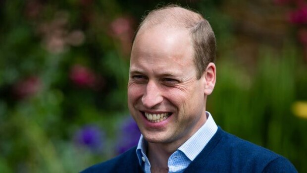 Prinssi William nautti koronarajoitusten hölläämisestä – paineli kulmakuppilaan oluelle! William