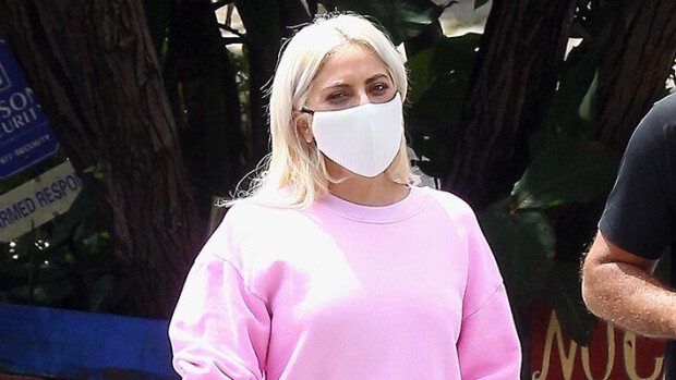 No nyt! Lady Gagan näkymättömät mikroshortsit - tässäkö uusi kesähitti? Lady Gaga