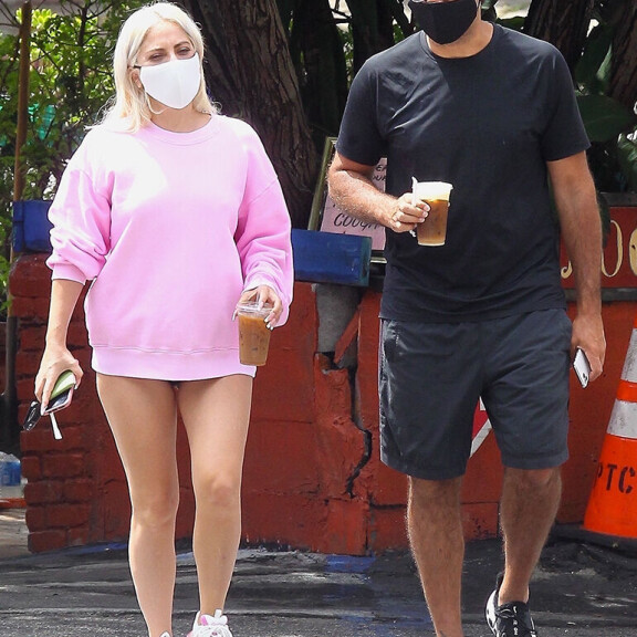 No nyt! Lady Gagan näkymättömät mikroshortsit - tässäkö uusi kesähitti? Lady Gaga Michael Polansky