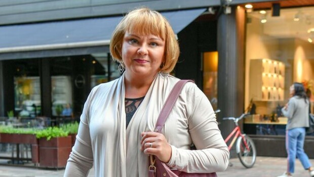 Seksikohtaukset kiellettiin! Näyttelijä Anna-Leena Sipilä: Ex-onnelliset-sarjan käsikirjoitusta muutettiin! Anna-Leena Sipilä