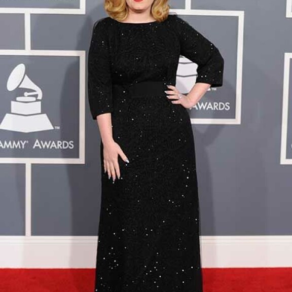 Hyvänen aika! Uudet kuvat valtavasti laihtuneesta Adelesta hämmentävät - onko tuo sama henkilö? Adele 2019