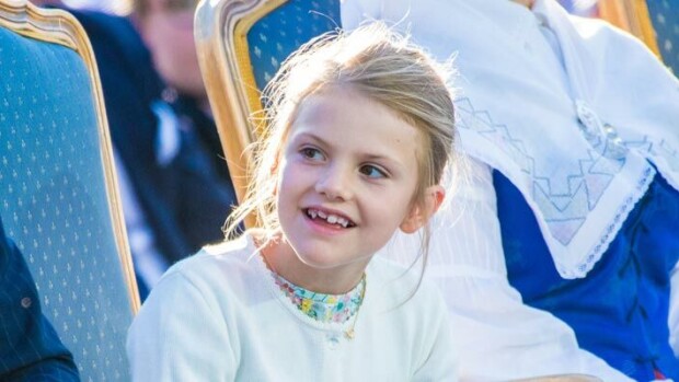 Estelle liian nuori kuningattareksi! Ruotsin hovissa tehtiin erikoisjärjestely koronaviruksen takia! Estelle