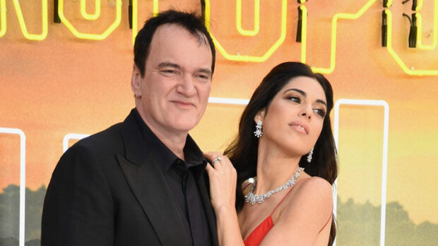 Kulttiohjaaja Quentin Tarantino ja Daniella-vaimo saivat esikoisensa! Quentin Tarantino ja Daniella Pick