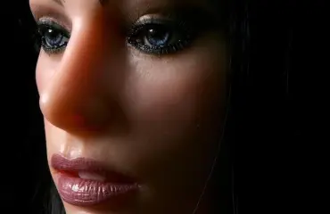 Tutkijat: Seksirobotit ovat psykologinen uhka ihmisille!