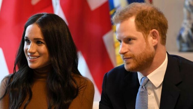 Venetaksit ja naapurit auttavat Harrya ja Meghania! Kanadaan muuttanut pariskunta vie kuvaajat oikeuteen! Meghan ja Harry vievät paparazzit oikeuteen.