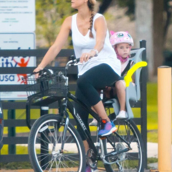 Madde on asunut jenkeissä jo vuosikymmenen ja nauttii tuntemattomuudestaan. Madde on asunut jenkeissä jo vuosikymmenen ja nauttii tuntemattomuudestaan.