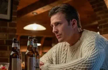 Chris Evansin koira Dodger puettiin villapaitaan ja some sekosi - kuva! 
